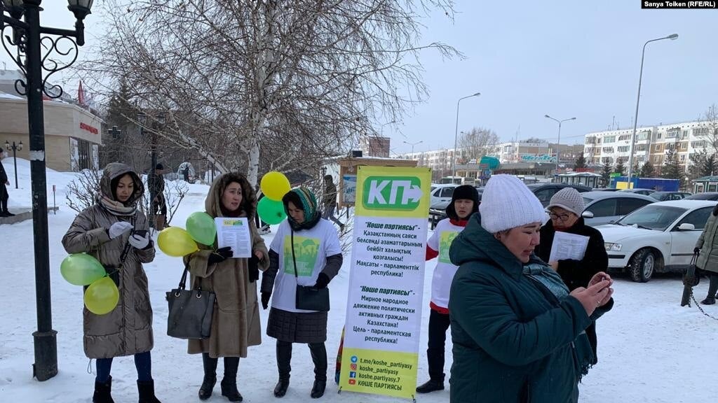 Kazakhstan Koshe unregistered party activists © 2020 Saniya Toiken, RFE/RL