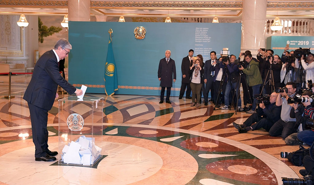 Kazakhstan: Nervous authorities keep election observers at arm’s length