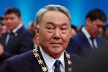 Kazakhstan: Aging President Urges Aging Public Servants to Retire
