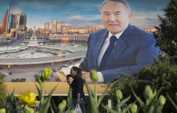 Kazakhstan election avoids question of Nazarbayev successor