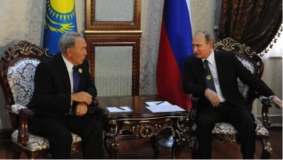 Russian Grip Haunts Kazakhs Trying to Escape Ukraine's Fate
